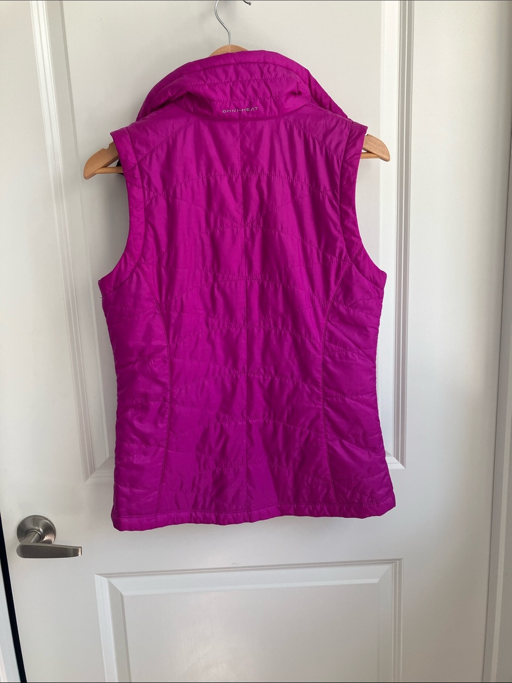 NWOT Women's Columbia Omni Heat Mighty Lite Vest Magenta - Picture 10 of 10